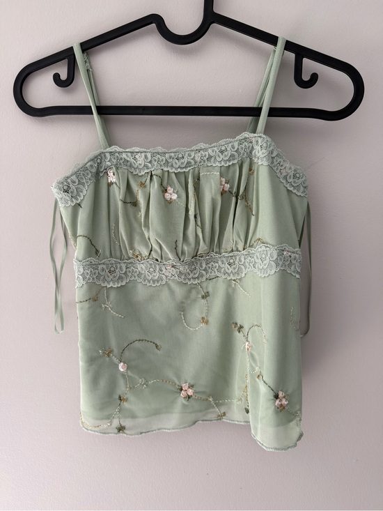 Thirty Thirty Tops - Thirty Thirty flower top